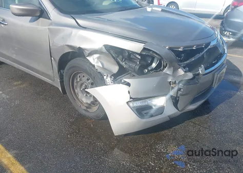 2015 Nissan Altima 2.5 S from USA, damaged, VIN 1N4AL3AP5FC222880